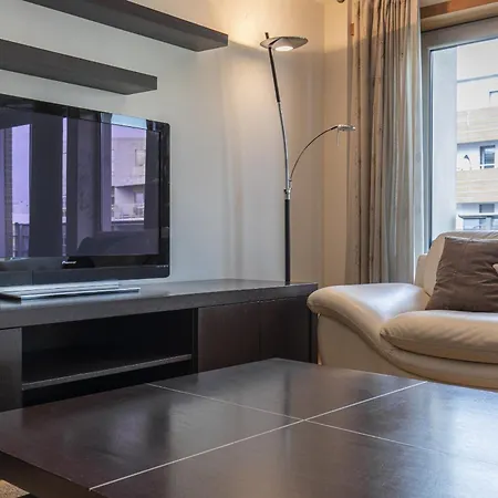 2 Bedroom Large Apartment By Innkeeper-3