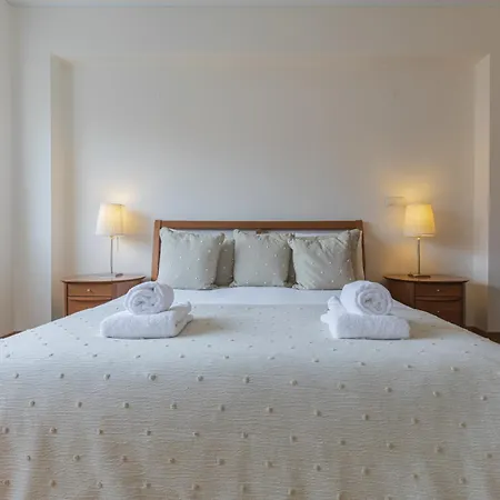 2 Bedroom Large Apartment By Innkeeper-2